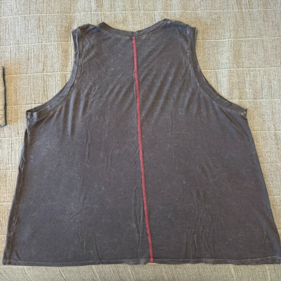 Peloton Tanktop 3XL - Picture 2 of 4